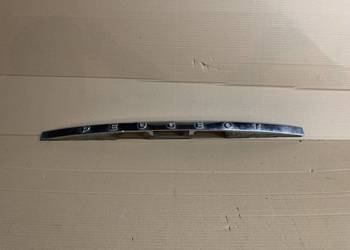 9580M Blenda tylnej klapy bagażnika kombi Peugeot 407 9580M Blenda tylnej klapy bagażnika kombi Peugeot 407