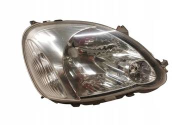 LAMPA PRZÓD  PRAWA EU LIFT  Toyota Yaris I (1999-2005)