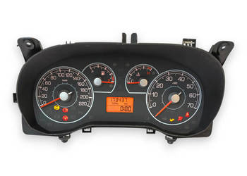 LICZNIK ZEGARY Fiat Grande Punto 1.4 T-JET 1.3 M-JET 173 437km europa