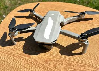 Dron dji mavic mini gotowy do lotu