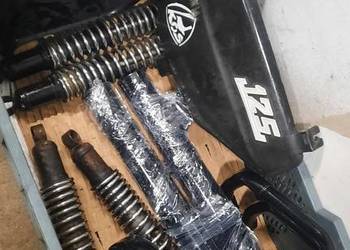 Wsk amortyzatory chorągiewki osłony boczki stopki podnozki kos b3 części