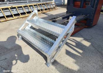 Schody metalowe loft wejście na wysokość 56cm 2 stopnie
