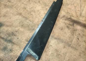 Listwa pionowa drzwi prawych tylnych przy słupku B BMW E65 E66