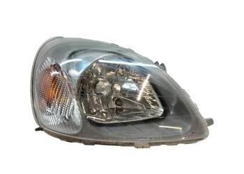 LAMPA PRZÓD  PRAWA EU PRZED LIFT ŁADNA  Toyota Yaris I (1999-2005)