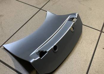 Plastik owiewka siedzenia pod oparcie Piaggio X8 Evo 400