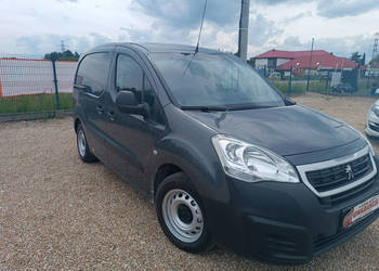 Peugeot Partner zabudowa* półki * regały *