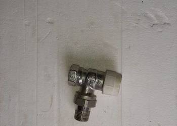 Zwór zasilający kątowy Zwór zasilający kątowy