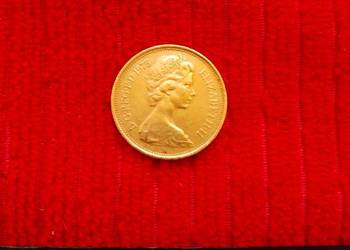 Sprzedam- GB  2 New Pence 1975 Elizabeth II niezwykle rzadka