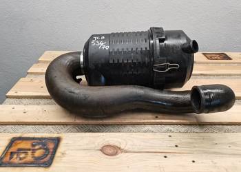 JCB 541-70 {Obudowa filtra}