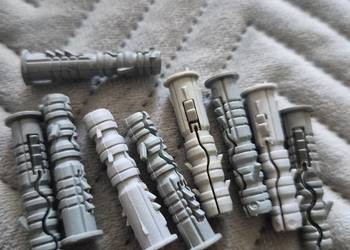 Koszulki kołków rozporowy 9szt