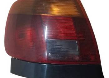 Lampa tylna lewa Audi A4 B5 Sedan przedliftowa numer 8D5945095