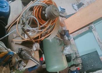 Sprzedam 2 kompresory 400V sprawne