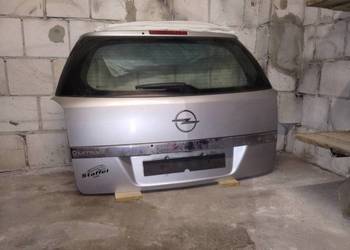 Tylna klapa Opel Astra H kombi