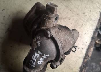 AUDI A4 B7 3,2 FSI obudowa termostatu