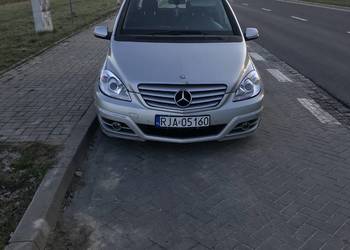 Mercedes b