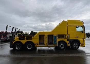 Uzywany Holownik 4 osiowa pomoc drogowa do Ciezarowych