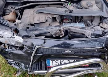 Mitsubishi Outlander- po kolizji