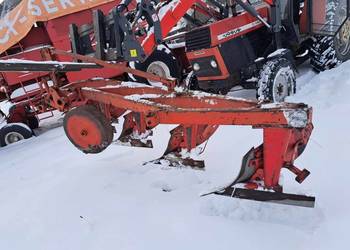 Pługi 4 skibowe stan dobry możliwość transportu Pługi 4 skibowe stan dobry możliwość transportu