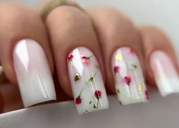 Manicure Pedicure – zadbane dłonie i stopy na co dzień.
