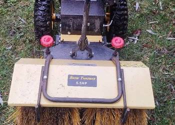 Zamiatarka spalinowa