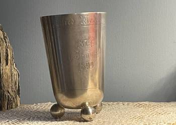 Srebro , Puchar na 3 kulkach , Niemcy , XIX wiek. Srebro , Puchar na 3 kulkach , Niemcy , XIX wiek.