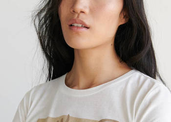 biały t-shirt z nadrukiem Sinsay