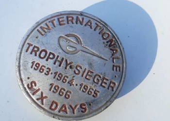 Korek zbiornika paliwa baku MZ ES 250 Jaskółka 250/2 Trophy Oryginał Korek zbiornika paliwa baku MZ ES 250 Jaskółka 250/2 Trophy Oryginał