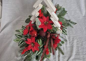 Świąteczna dekoracja nagrobna