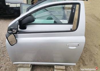 Drzwi Lewy Przód Toyota Yaris I 1