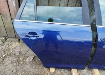 LD5Q GOLF V KOMBI DRZWI TYŁ PRAWE