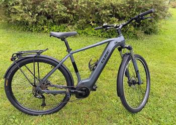 Rower elektryczny Cube Touring