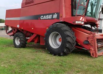 Kombajn zbożowy Case CF 80