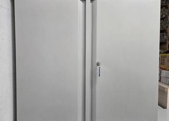 Szafka na akta metalowa na klucz