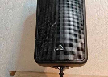 Behringer CE500D - aktywna kolumna 100W do lokalu, restauracji, pubu