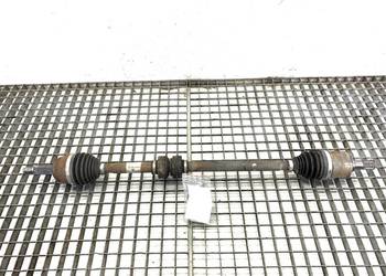 PÓŁOŚ PRAWY PRZÓD HYUNDAI i30 49501-G4100 1.0 120KM PRZEGUB