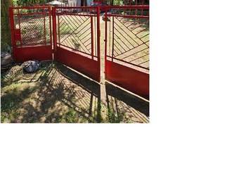 Syndyk sprzeda udział w działce, Łacha Serock