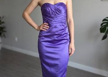 Fioletowa sukienka bez rękawów