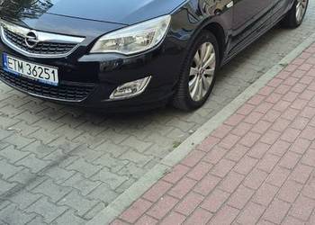 Sprzedam Astrę J 2011 rok 1.3 cdti