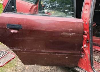 Audi 80 Avant 1995r drzwi prawy tył kompletne
