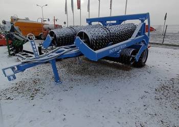 Wał posiewny żeliwny 6.3m 530mm INTERTECH na osi NOWY cięzki solidna rama