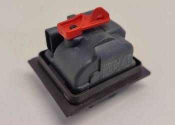 MERCEDES GLC W253 X253 SIŁOWNIK KLAPKI WLEWU A0008207703