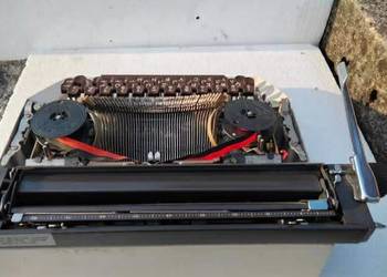 Maszyna do pisania Łucznik