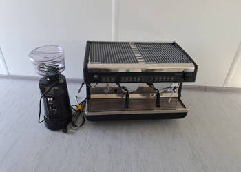 Ekspres Nuova Simonelli Appia Life XT 2GR + młynek MDXS D 2024 [8742]