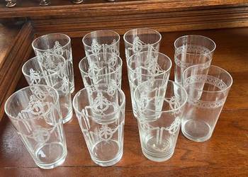 Szklaneczki o poj. 150 ml. kryształ. To przezroczyste szlifowane szkło