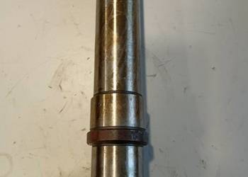 Sworzeń zwrotnicy prawy Ostrowek