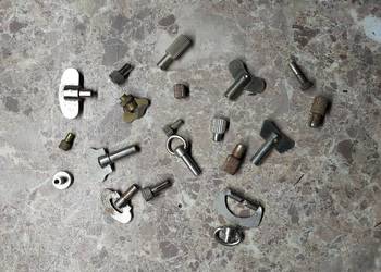 Klucze kluczyki pokrętła do starych budzików zestaw 20szt