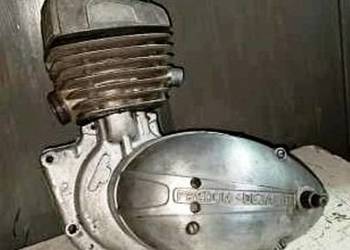 Silnik WSK 125 - pali ,brak numeru na karterach