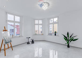 Słoneczne mieszkanie po remoncie (3 pokoje)