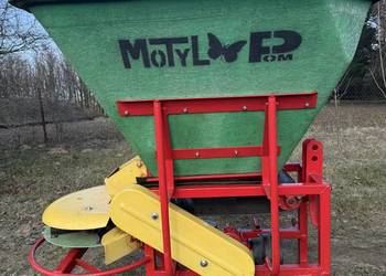 Sprzedam rozsiewacz nawozu Motyl 600