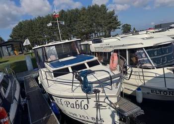 Jacht motorowy Calipso 750 Elegance (houseboat) + przyczepa podłodziowa